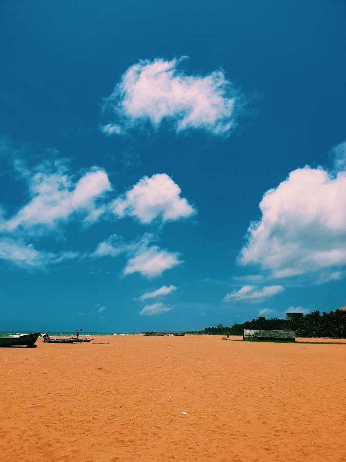 Oasis Skybeach Hostel - Negombo Ngoại thất bức ảnh