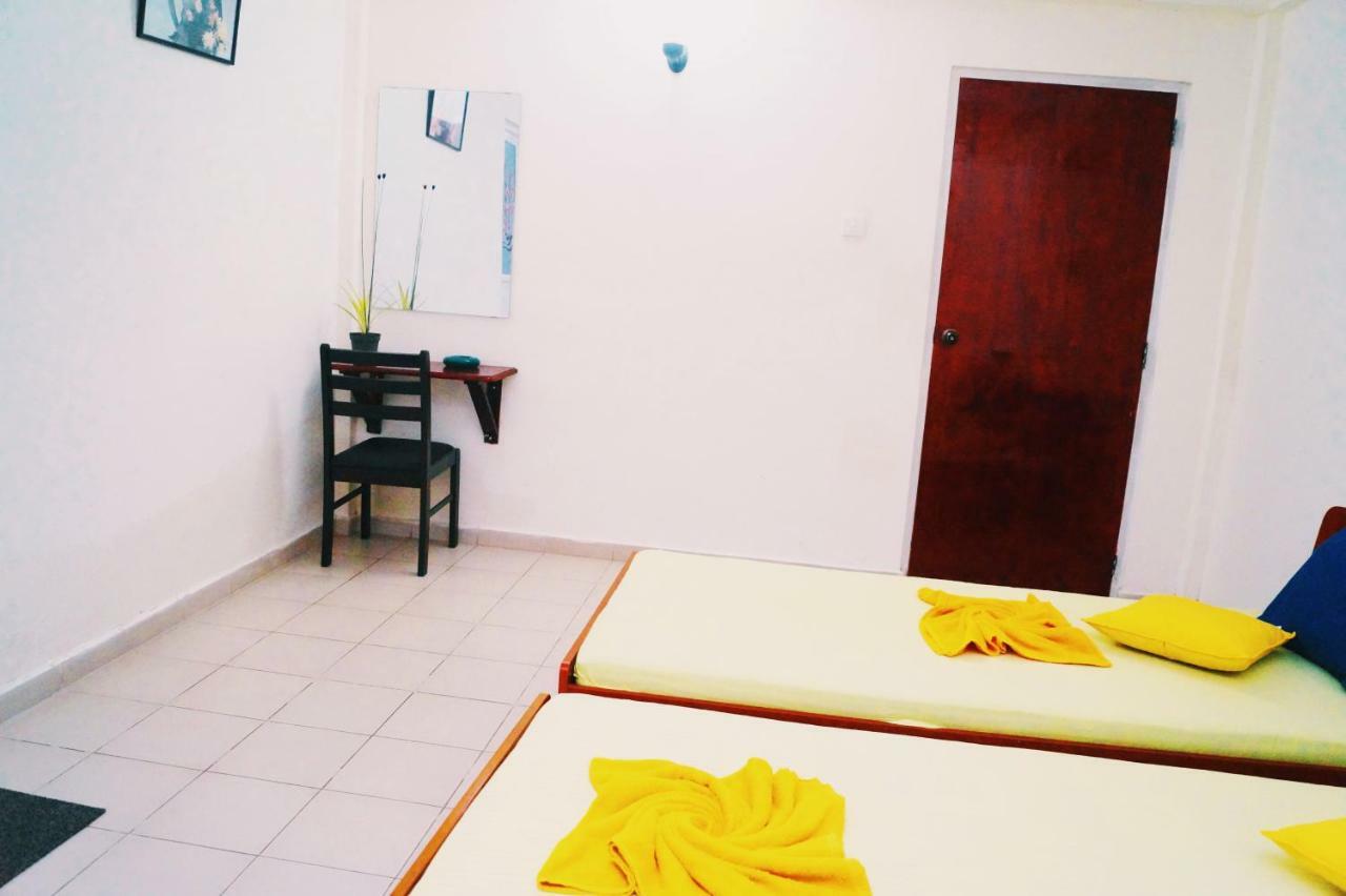 Oasis Skybeach Hostel - Negombo Ngoại thất bức ảnh